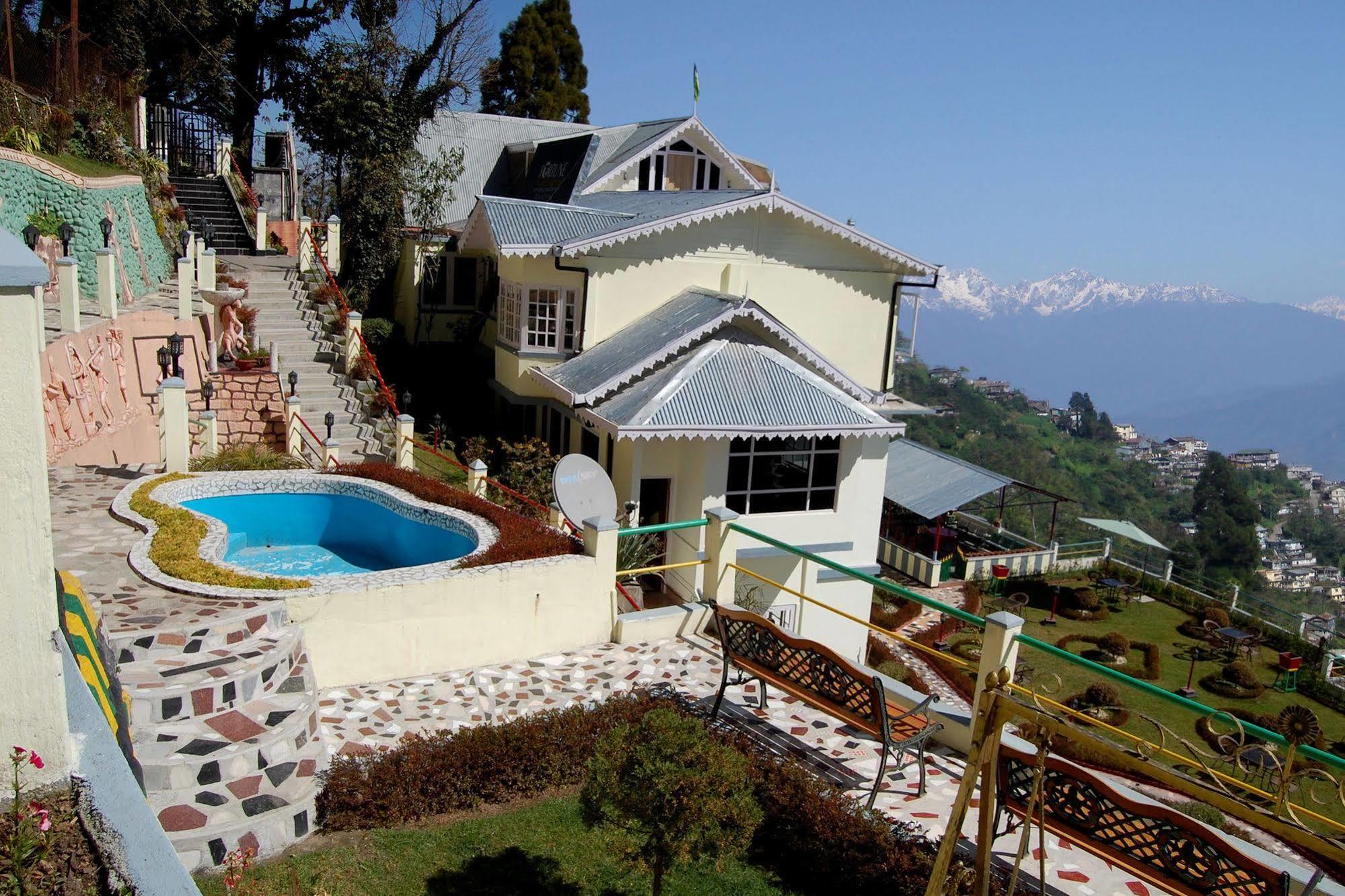 Central Nirvana Darjeeling  Eksteriør bilde