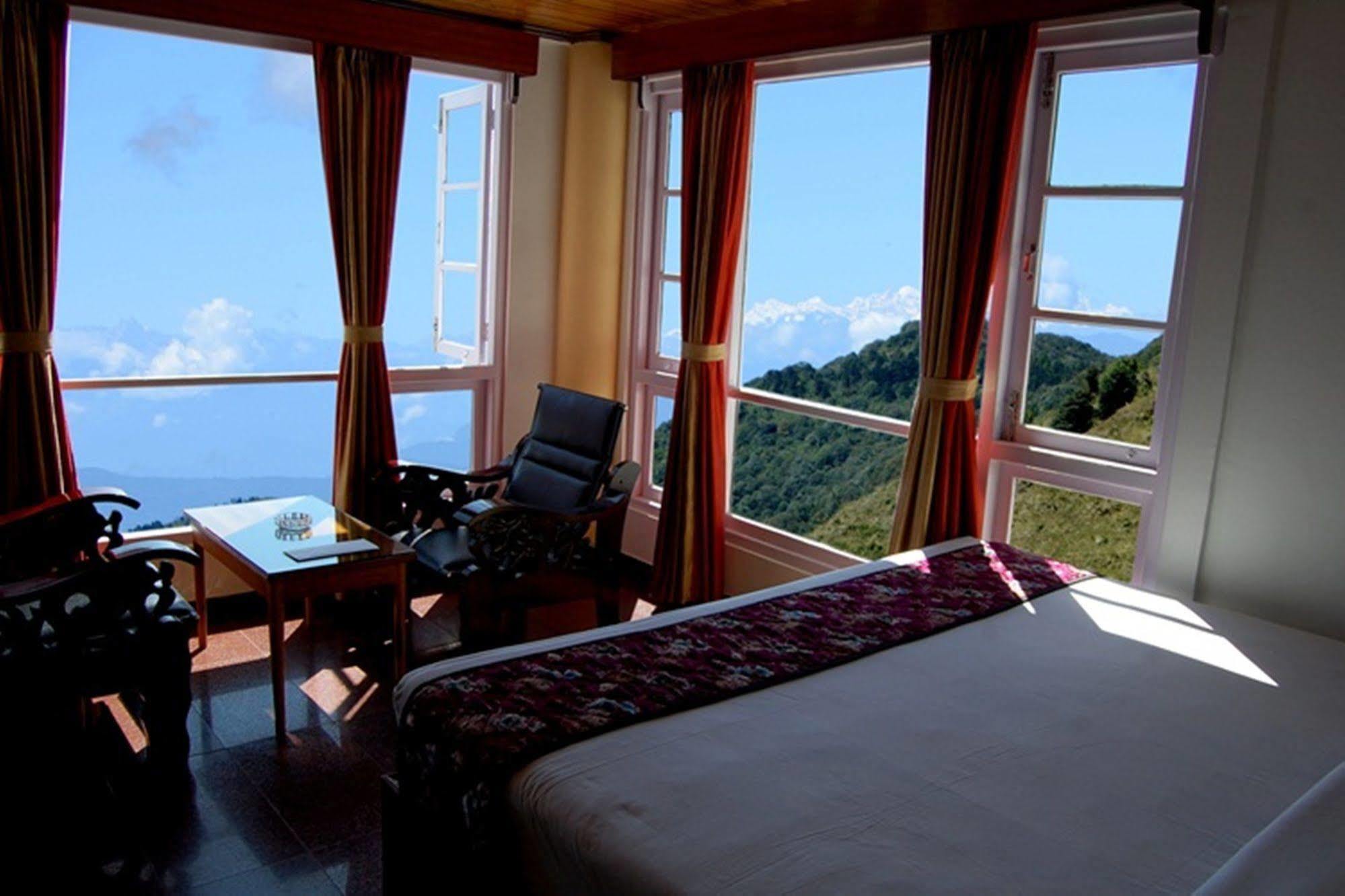 Central Nirvana Darjeeling  Eksteriør bilde