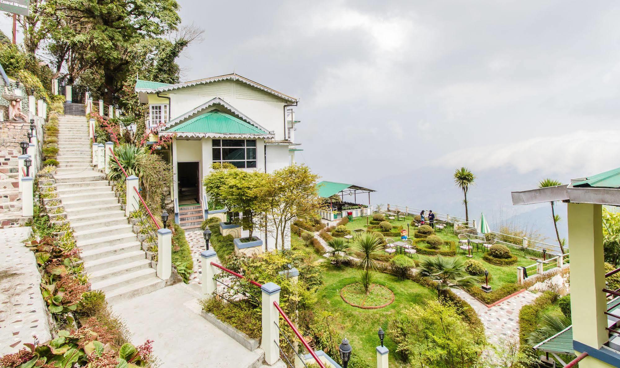 Central Nirvana Darjeeling  Eksteriør bilde